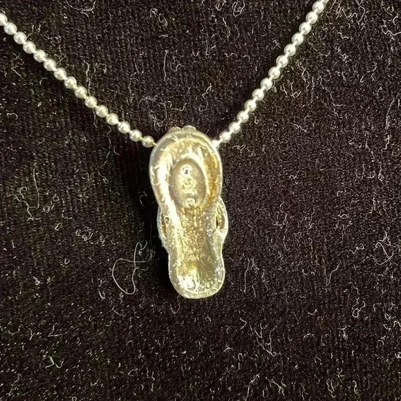 Lauren-Spencer New Flip Flop Necklace - Picture 6 of 8